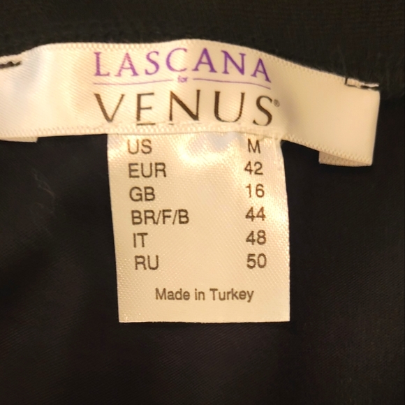 Lascana for Venus ~ Black and White V-Neck Swing Dress - Picture 7 of 7